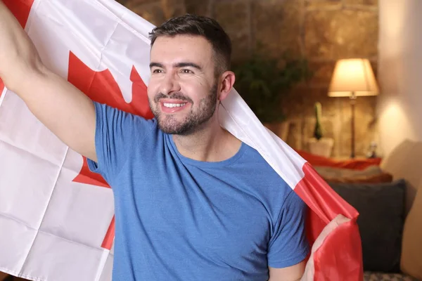 Porträtt Stilig Ung Man Med Kanadensisk Flagga Hemma — Stockfoto