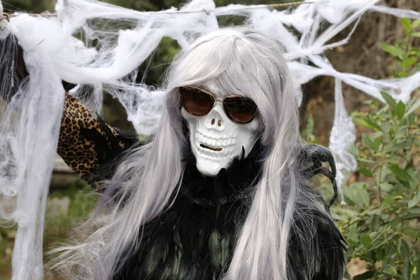 Close Portret Van Persoon Eng Halloween Masker Omgeven Met Spinnenweb — Stockfoto