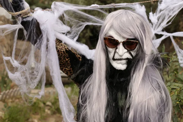 Primer Plano Retrato Persona Máscara Halloween Miedo Rodeado Tela Araña — Foto de Stock