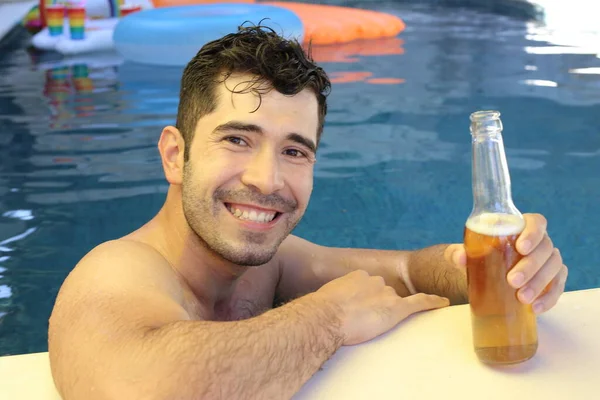 Close Retrato Bonito Jovem Sem Camisa Homem Com Garrafa Cerveja — Fotografia de Stock