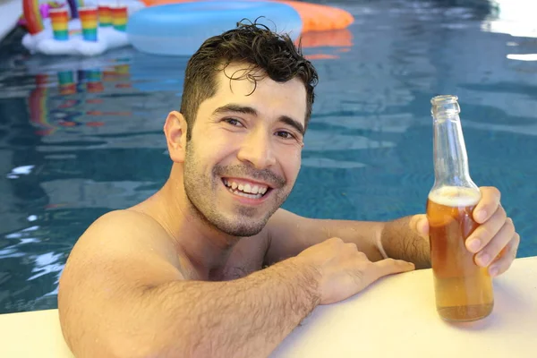 Close Retrato Bonito Jovem Sem Camisa Homem Com Garrafa Cerveja — Fotografia de Stock