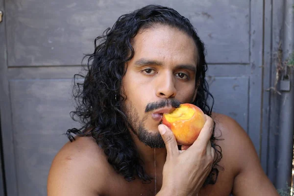 Close Portrait Handsome Young Mixed Race Shirtless Man Eating Ripe — Stock Photo, Image