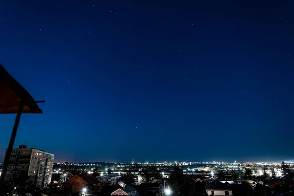 Csillagos Kék Egy Vidéki Orosz Város Felett Éjszaka Városkép Tér — Stock Fotó