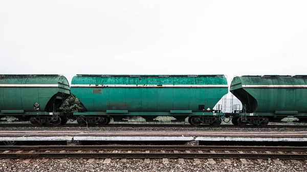 Boxcars im Bahnhof — Stockfoto