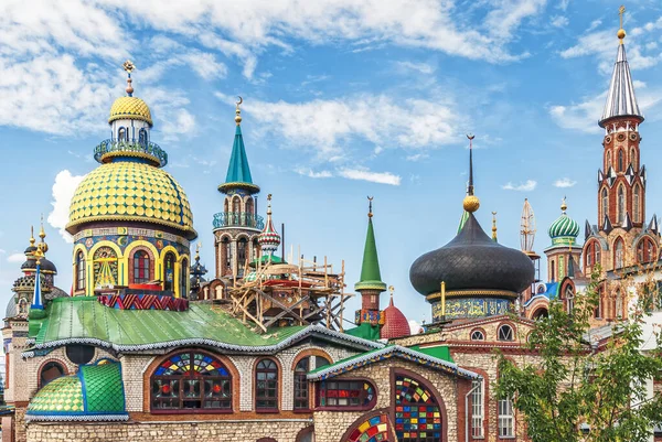 カザン、ロシアのすべての宗教の普遍的な寺院 ストックフォト
