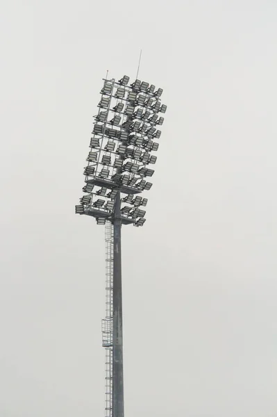 Projector Estádio Com Poste Metal Mastro Iluminação Torre Com Holofotes — Fotografia de Stock