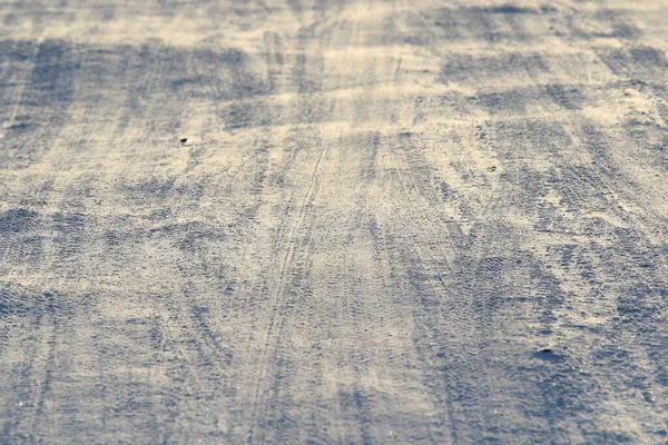 Huellas Neumáticos Dejadas Nieve Día Soleado Brillante Concepto Remoción Nieve — Foto de Stock