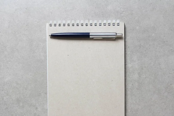 Spring Notebook Sheet Craft Paper Ballpoint Pen Light Grey Concrete — Stock Photo, Image