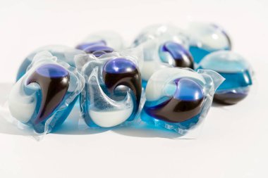 Çamaşır yıkamak için mavi jel tozu, sıvı deterjan