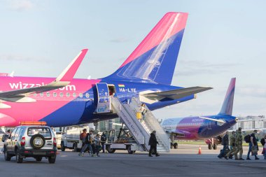 KYIV, UKRAINE - 1 Mayıs 2021: Wizzair Airbus A320, Kyiv Uluslararası Havaalanı