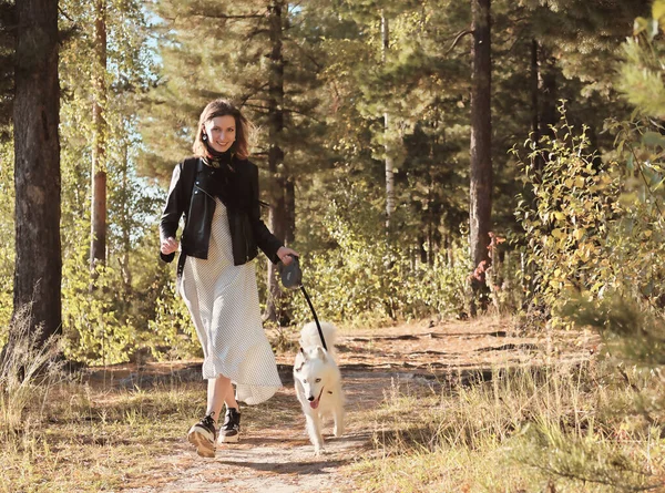 Young Woman Running Forest Dog Sunny Fall Day Smiling Woman — Stock Photo, Image