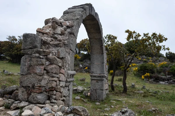 Ruinas Transversales Del Arco Iglesia Las Conejeras Cerca Las Cogotas —  Fotos de Stock