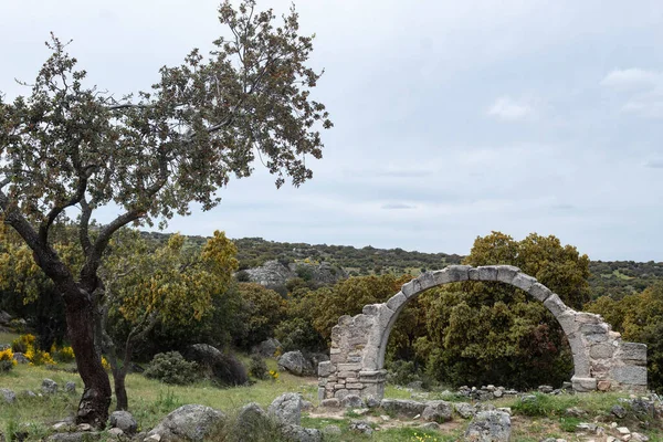 Ruinas Transversales Del Arco Iglesia Las Conejeras Cerca Las Cogotas —  Fotos de Stock