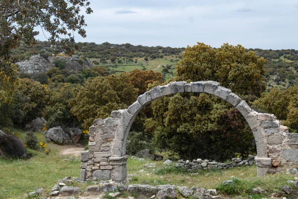 Ruinas Transversales Del Arco Iglesia Las Conejeras Cerca Las Cogotas —  Fotos de Stock