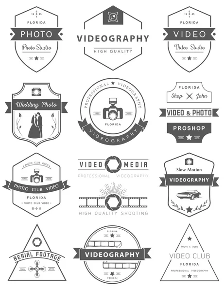 Vector set of badges Photography and Videography — Stock Vector