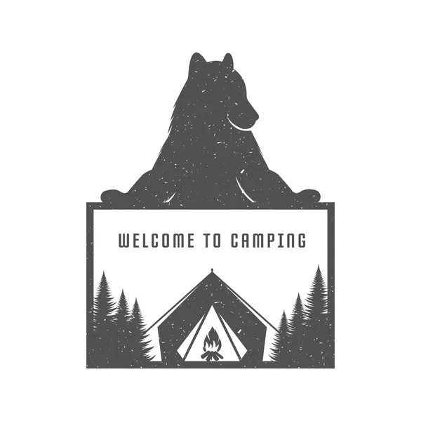 Ilustración Vintage de Oso Divertido con Cartel Camping — Vector de stock