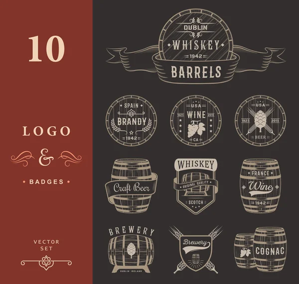 Set of Vector Cask Alcohol Emblems — 스톡 벡터