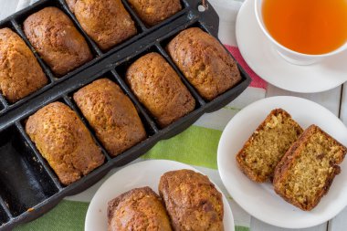 Zencefil çayı yukarıdan ile Gems