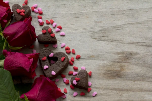 Roses Heart Cookies and Sprinkles — Stock Photo, Image