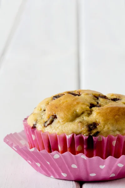 Single Banana Chocolate Chip Muffin — Stock Photo, Image