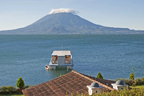 Lago Atitlan na Guatemala — Fotografia de Stock
