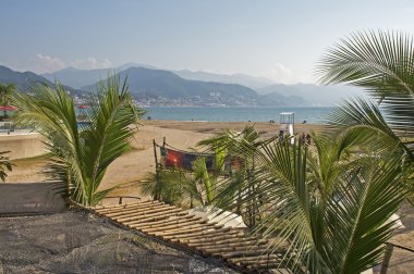 Meksika tatil beldesi sahilinde