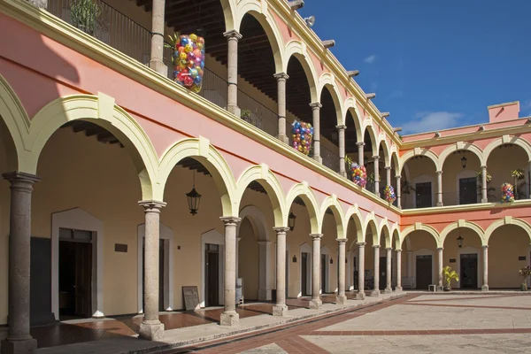 Муніципальний палац в Ель Fuerte — стокове фото