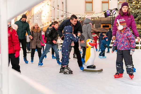 Kiew Kiew Ukraine Dezember 2020 Viele Glückliche Menschen Und Kinder — Stockfoto