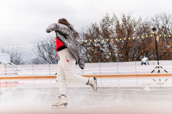 Kiev Kiev Ucrania Enero 2021 Las Chicas Guapas Están Patinando — Foto de Stock