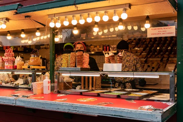 Kyjev Kyjev Ukrajina Ledna 2020 Různé Pouliční Jídlo Nápoje Sladkosti — Stock fotografie