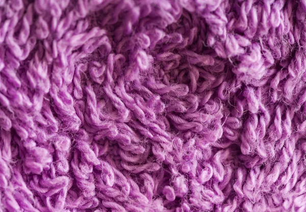 Koyu pembe terry havlu, dokusuna makro