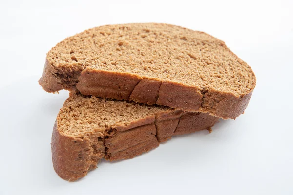 İki dilim çavdar-buğday ekmek