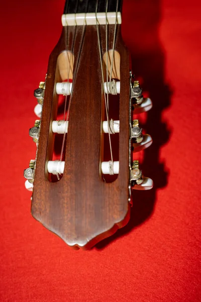 Часть Гитарного Головного Убора Тюнинговыми Колышками — стоковое фото