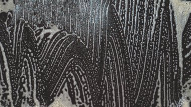 Mutfak yüzeyindeki temizlik köpüğündeki lekeler. Köpük lekeleri.