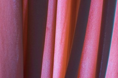 Arka plan için kırmızı kapalı perde. Web tasarımına arkaplan eklemek için resim.