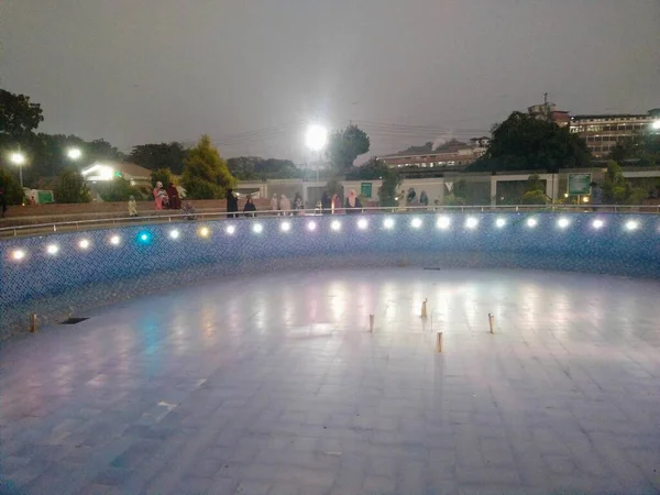 Akşam ışığı anlamına gelir, akşam ışığı eşanlamlısı, akşam ışığı alıntıları, park tasarımları, gece bana yakın ışık parkları, park tasarımları, park yeri tasarımları, park lambaları.,