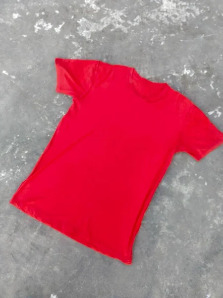 Kırmızı t-shirt modeli ücretsiz, beyaz tişört modeli ücretsiz indirme, kırmızı tişört modeli, modelsiz tişört modeli, kırmızı t-shirt şablonu önde ve arkada, kadın tişörtü modeli ücretsiz indirme, kırmızı t-shirt taslak roblox, kırmızı t-shirt şablonu png,
