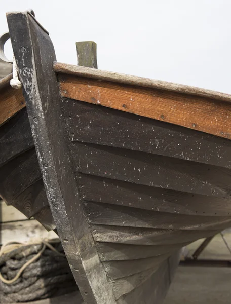 Ein uraltes Boot — Stockfoto