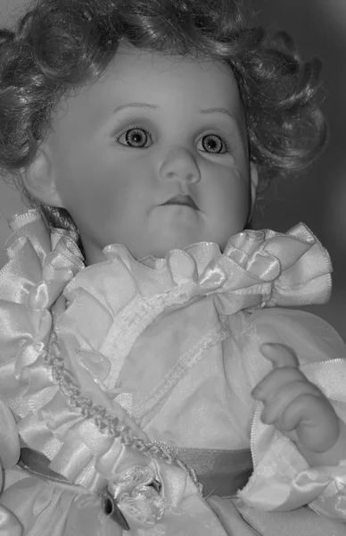 The doll cries — Stock Photo, Image