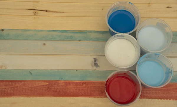 Tahta üzerinde renkleri