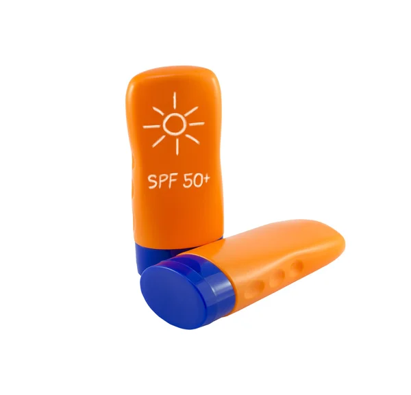 Sommaren koncept: Beach artiklar - flaskor med solskydd lotion — Stockfoto
