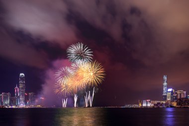 Hong Kong havai fişek gösterisi 2016
