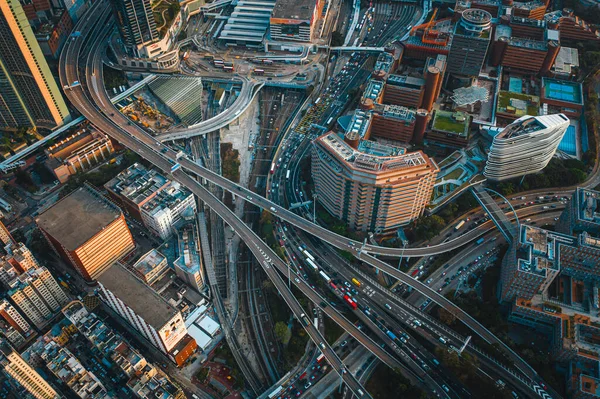 Çok Kalabalık Hong Kong Adası Sokaklarının Çarpıcı Hava Manzarası Stok Fotoğraf