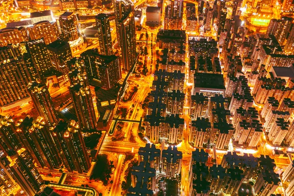 香港の通りのような黄金の夜の絶景 ロイヤリティフリーのストック画像