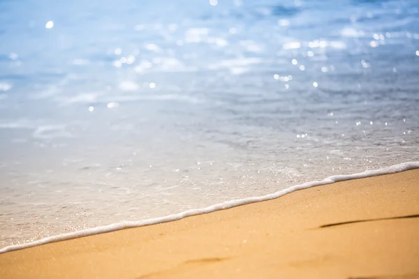 Beautiful ocean and beach — Stock Photo, Image