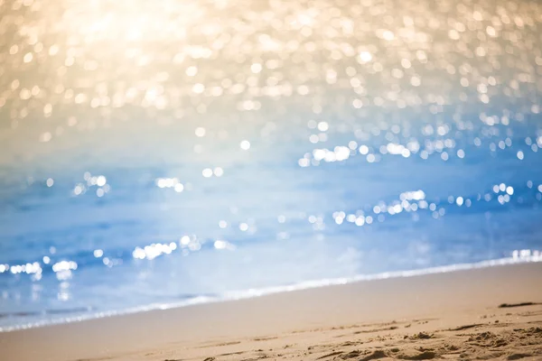 Beautiful ocean and beach — Stock Photo, Image