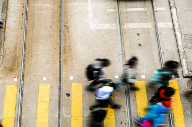 Hareketli arka plan kalabalık şehirde yaşayanların bulanık