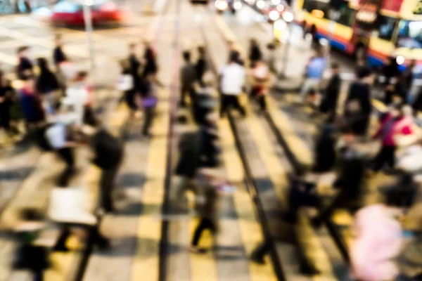 Rörelse suddig bakgrund trångt människor bor i staden — Stockfoto