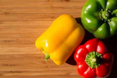 Taze ve renkli biber