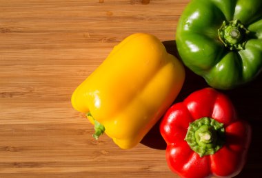 Taze ve renkli biber